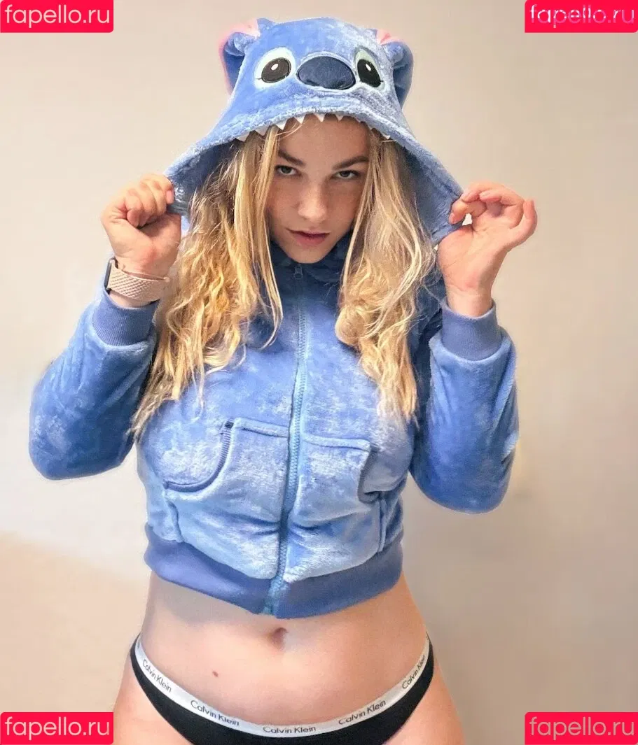 Emmadizzy / Emma_arty Onlyfans Photo Gallery